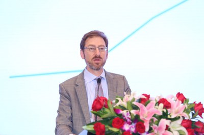 Ethan Zindler, Head of Americas, Bloomberg New Energy Finance